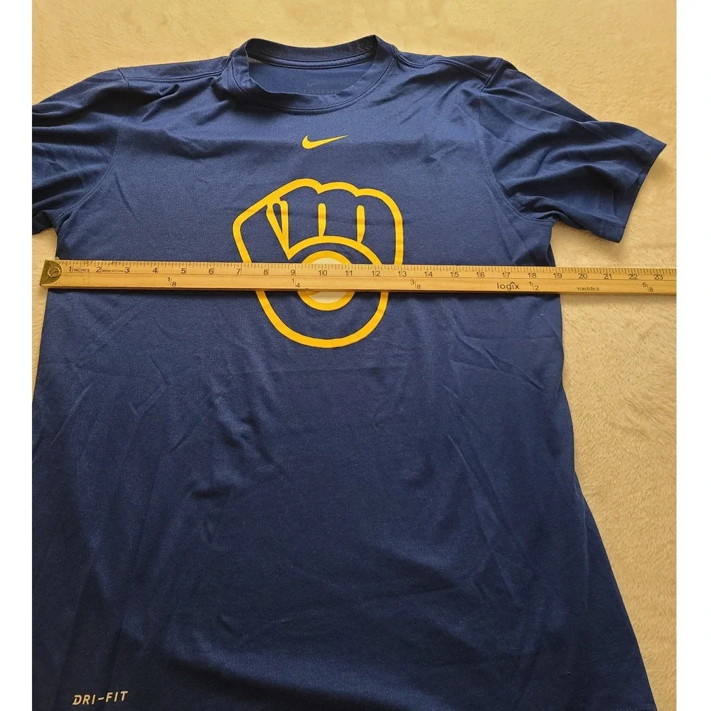 Nike Milwaukee Brewers Dri-FIT T-Shirt Men's Medium Blue Glove Logo Athletic Cut